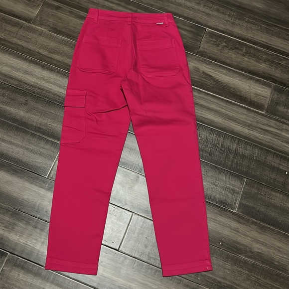 New Risen High Rise Cargo 0/24 - Picture 3 of 10